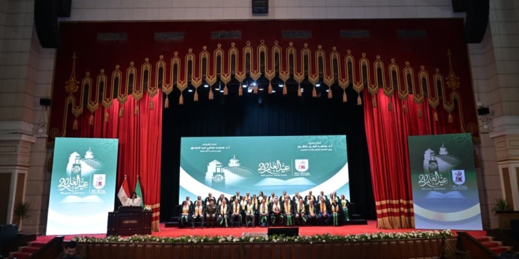 جامعة القاهرة تحتفل بعيد العلم الـ 20 بحضور كبار رجالات الدولة ورموزها