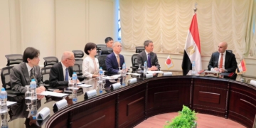 وزير التعليم يتفق مع وفد البرلمان الياباني على تطوير مناهج الرياضيات وتدريب المعلمين