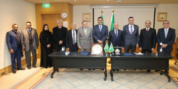 الأكاديمية العربية توقّع مذكرة تفاهم مع جامعة الجزيرة الذكية لدعم التعليم الالكتروني