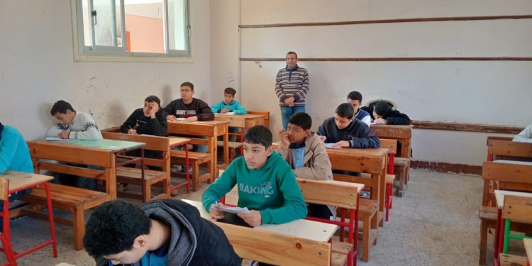 حل امتحان مادة اللغة العربية للشهادة الإعدادية 2026 أسيوط