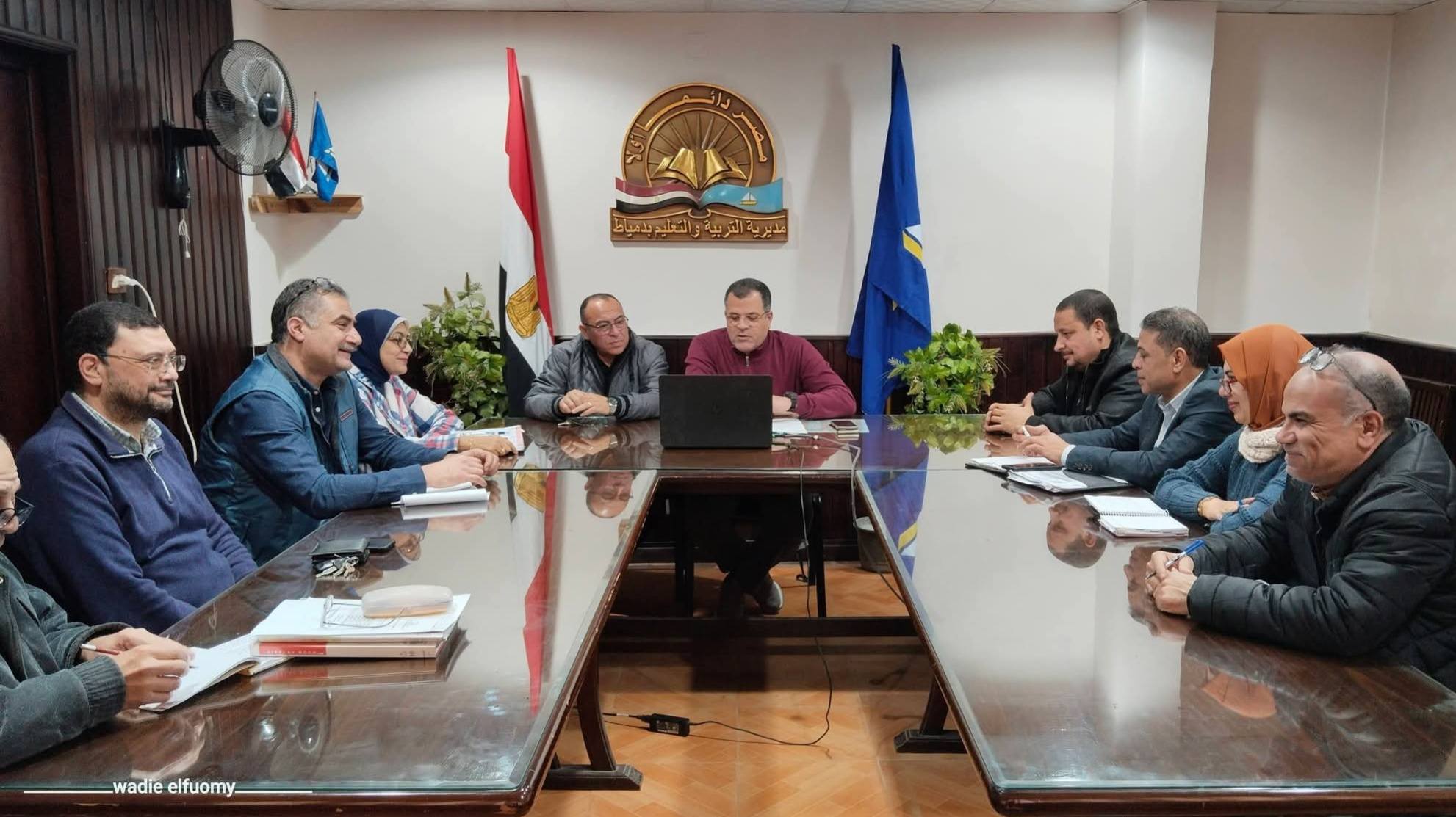 "تعليم دمياط" يحظر المحمول ويشكل لجنة لمكافحة الغش بامتحانات الترم الأول