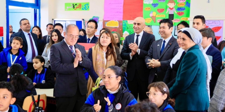 وزير التعليم الياباني يشيد بمستوى طلاب المدارس المصرية اليابانية.. ويؤكد مواصلة دعم مصر