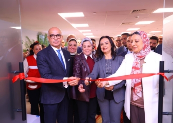 وزيرة التضامن الاجتماعي ورئيس جامعة عين شمس يفتتحان المركز التطوعي والمرصد المجتمعي