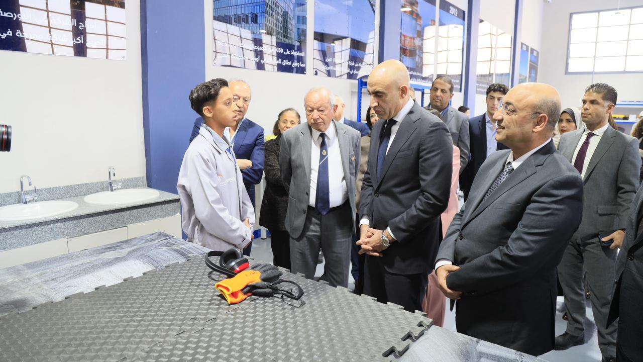 «عبداللطيف» يفتتح مدرسة "أنسي ساويرس للتكنولوجيا التطبيقية والإنشاءات"