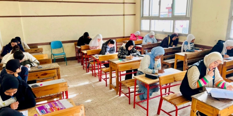 قرار واحد غلط يدمّر مستقبلك.. تحذير عاجل لطلاب البكالوريا قبل اختيار المسار