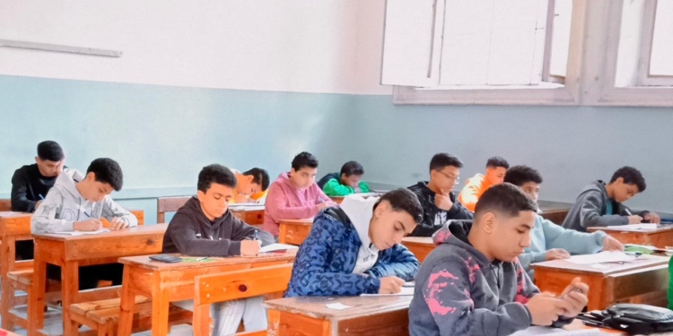 "فيديو" عن تسريب الامتحانات يتصدر مواقع التواصل وتحرك عاجل لوزارة الداخلية