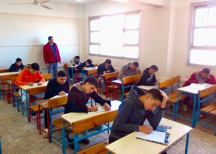 بصحبتهم 26 طفلًا .. سقوط شبكة استغلال أطفال في التسول بالقاهرة