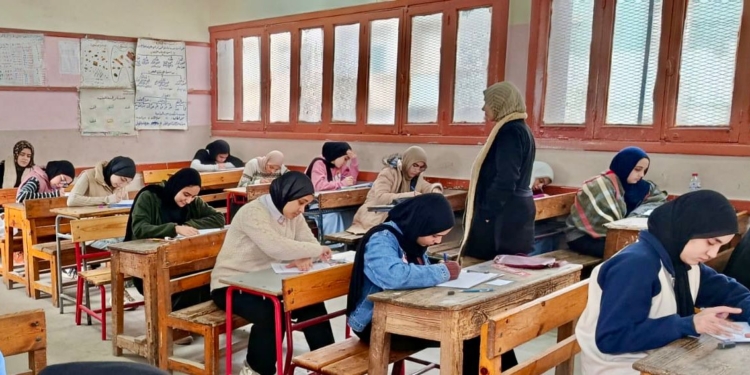 إجابة امتحان الدراسات للصف الثالث الإعدادي 2026 المنوفية