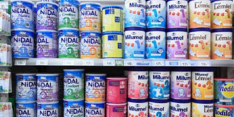 بعد رصد مادة قد تسبب أعراضًا حادة.. سحب احترازي محدود لبعض أنواع حليب الأطفال بالأسواق