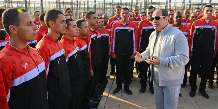 ليس من المناهج فقط.. الرئيس السيسي يكشف كيف سيتم إصلاح التعليم 