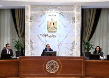 رئيس الوزراء: تشريع جديد لضبط استخدام الأطفال لمواقع التواصل والألعاب الإلكترونية