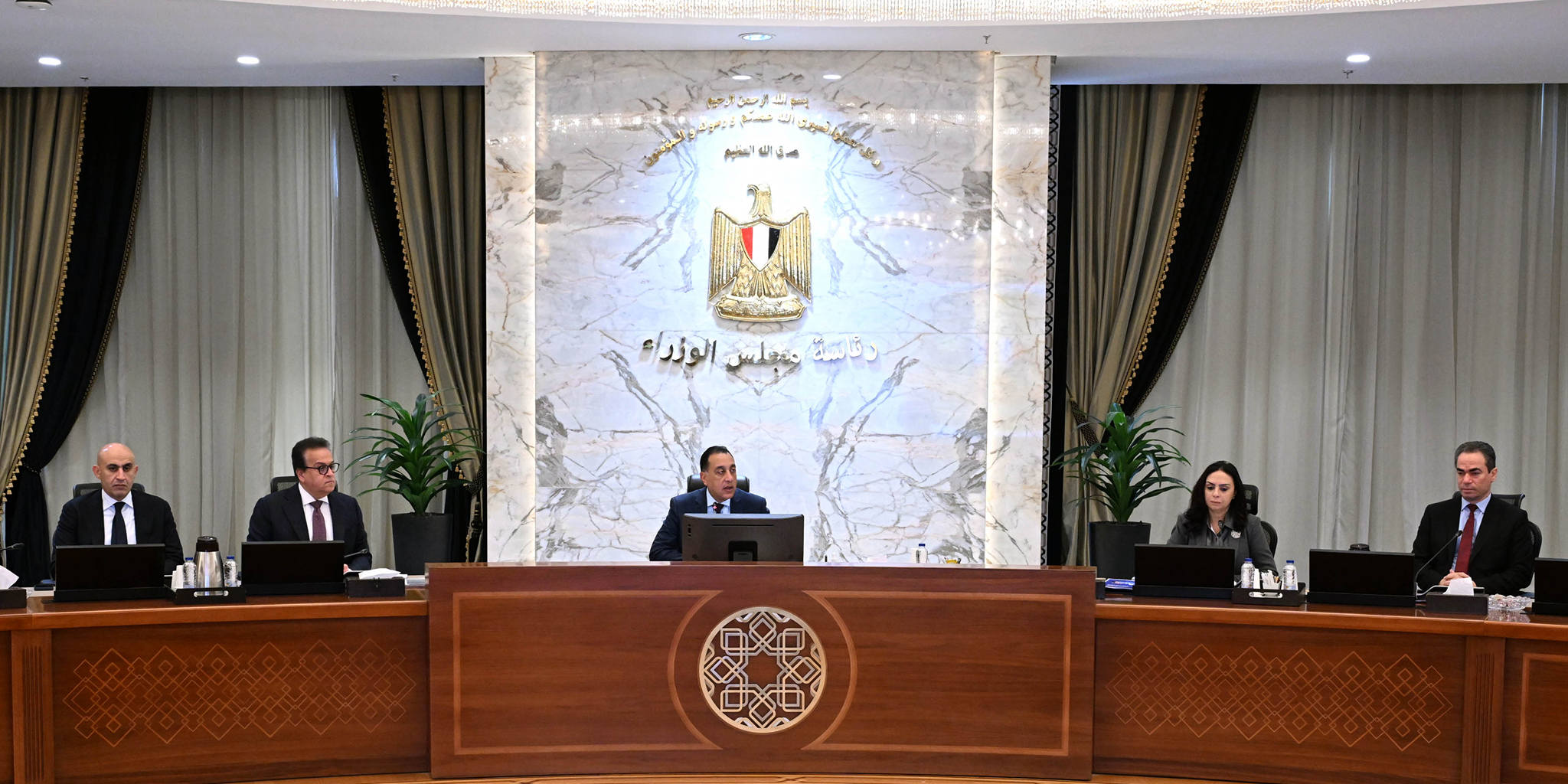 رئيس الوزراء: تشريع جديد لضبط استخدام الأطفال لمواقع التواصل والألعاب الإلكترونية