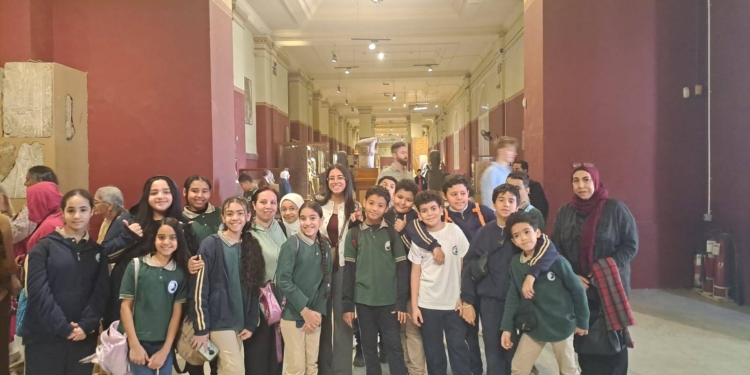 المتحف المصري بالقاهرة يستقبل أولى الرحلات المدرسية مع انطلاق الترم الثاني
