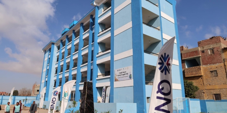 محافظ الجيزة يفتتح مدرسة بالبدرشين بعد التطوير.. و15 فصلًا جديدًا لتقليل الكثافات