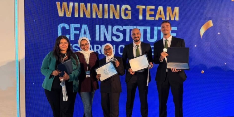 من أوائل الثانوية إلى فضية CFA… عائشة حسن نموذج للتفوق