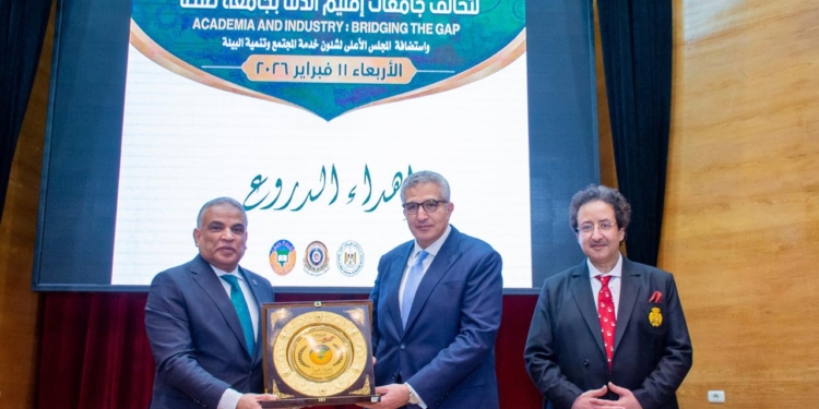 هندسةطنطا تفوز بالمركز الأول في مسابقة أفضل كلية صديقة للبيئة