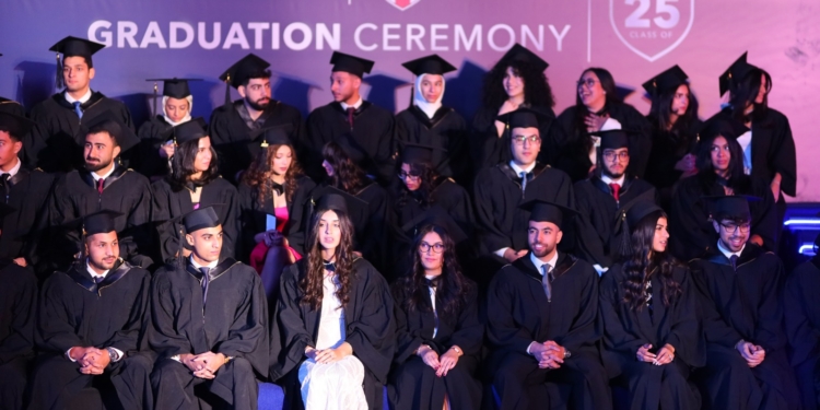 من العاصمة الإدارية إلى العالمية: تخريج أول دفعة من طلاب الجامعات الأوروبية في مصر