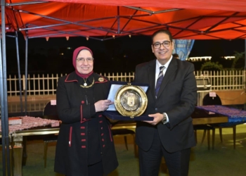 مجلس جامعة القاهرة يستعرض الإنجازات الدولية والتوسع الإقليمي ويقر حزمة قرارات داعمة للتحول الرقمي والرعاية الطبية