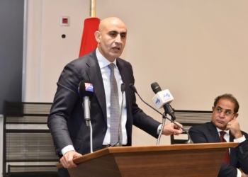 عبداللطيف: ندرس توفير باقة تعليمية لطلابنا تحجب المواقع المشبوهة