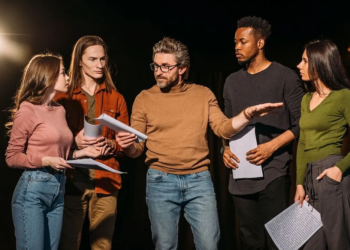 روسيا تفتح أبوابها مجددا للممثلين الشباب من دول بريكس+ للمشاركة في تدريب مسرحي