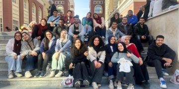 طلاب العاصمة مع طلاب البريطانية فى معسكر تدريبى