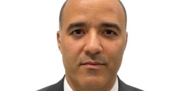 د محمد شوقى قائم بعمل عميد هندسة القاهرة