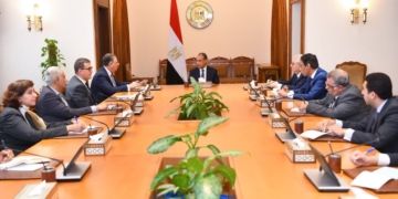 الخارجية: افتتاح مكاتب تصديقات متنقلة بعدد من الجامعات المصرية