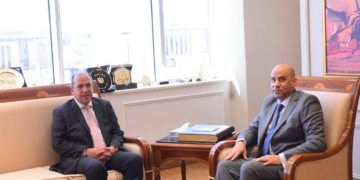 تمهيدا لاطلاق منظومة وطنية لتأهيل الكوادر.. تعاون بين وزارة العمل والجامعة البريطانية