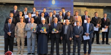 رئيس جامعة الأزهر يشهد حفل ختام الأنشطة الطلابية لرعاية الشباب ويطمئن الحضور على صحة الإمام الأكبر ناقلًا تحياته إليهم