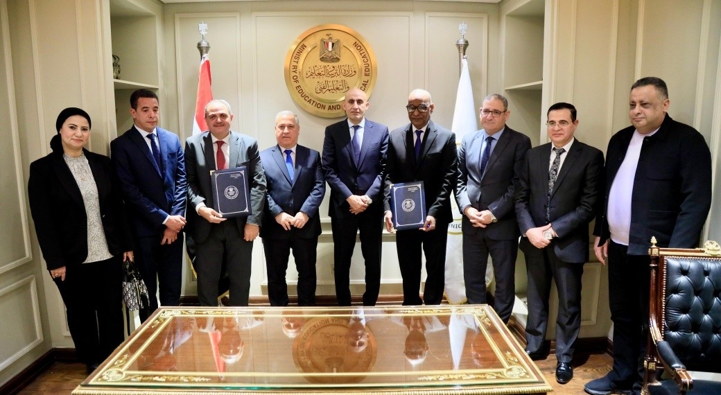 التعليم تطلق محتوى دراسي رقمي ومطبوع بأسعار مخفضة بالتعاون مع دار التحرير