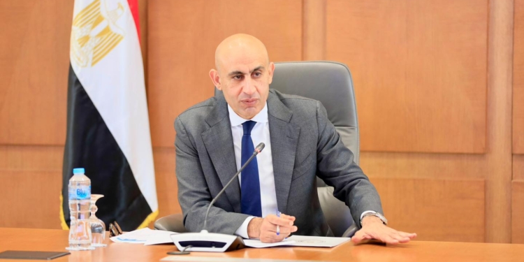 يبدأ 12 سبتمبر.. وزير التعليم يعتمد الخريطة الزمنية للعام الدراسي المقبل 2027