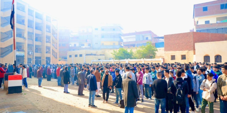 بعد تعطيل الأربعاء.. التعليم تحسم مصير الدراسة غدًا في جميع المدارس