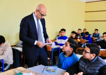 جولة مفاجئة لوزير التعليم لمتابعة نسب الحضور والاختبارات الشهرية بالغربية