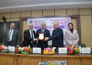 تجارة أسيوط تنظم ندوة توعوية بعنوان: «عندما تزدهر المرأة يزدهر الوطن… رحلة تمكين تبدأ من الصحة»