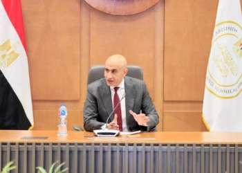 حقيقة مد فترة تعليق الدراسة بالمدارس والجامعات 15 يومًا