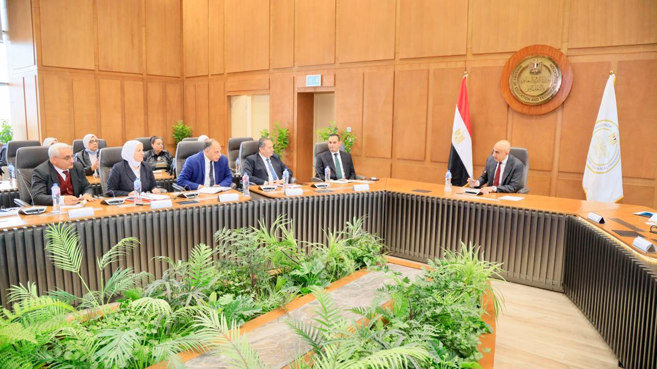 خطة متكاملة للتوسع فى إنشاء وتطوير المدارس وإلغاء الفترة المسائية