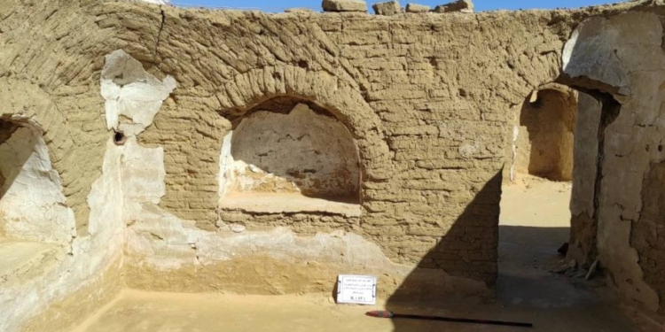 جامعة القاهرة: كشف وادي النطرون يعزز ريادة مصر في دراسة نشأة الرهبنة عالميًا