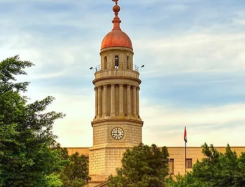 مستشفيات جامعة القاهرة تقدم 18 الف خدمه علاجيه وإجراء جراحي خلال أيام العيد