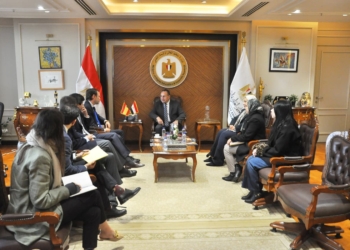 وزير التعليم العالي يبحث سبل تعزيز التعاون مع سفير مملكة إسبانيا ووفد جامعة IE الإسبانية