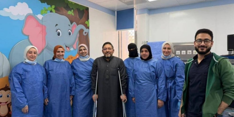 جامعة المنصورة: استخراج جسم غريب من الشعب الهوائية لطفل باستخدام المنظار الشعبي بمستشفى الأطفال