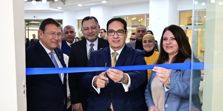  جامعة القاهرة تفتتح معمل الرؤية الحاسوبية المدعوم بالذكاء الاصطناعى بكلية طب الأسنان