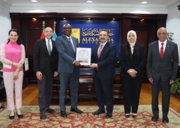 جامعة الإسكندرية تبحث تعزيز التعاون الأكاديمي والبحثي مع جامعة كارلتون الكندية