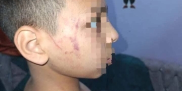 محافظ سوهاج يقرر وقف ونقل معلمة ضربت تلميذ ابتدائي بخرطوم أنبوبة «تفاصيل»