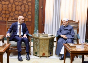 «عبداللطيف» لشيخ الأزهر: نركز على ترسيخ القيم الأخلاقية والسلوكيات في المناهج المطورة