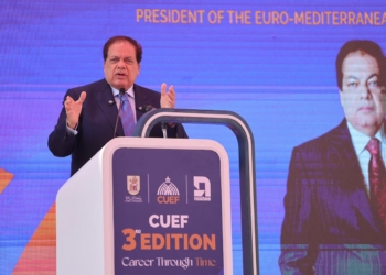 محمد أبو العينين: بقيادة الرئيس السيسي.. بناء الدولة الصناعية يبدأ من الجامعة.. و100 فرصة تدريب وعمل لطلاب القاهرة