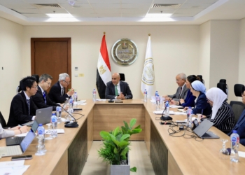 «عبداللطيف» يبحث مع وفد "جايكا" تطوير نظم التعليم بالمدارس المصرية اليابانية