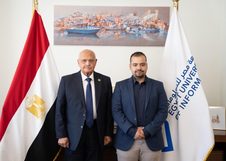 طالب بجامعة مصر للمعلوماتية يصمم  “ScribeMe” لمساعدة كريمي البصر يستخدم في 130 دولة بـ15 لغة