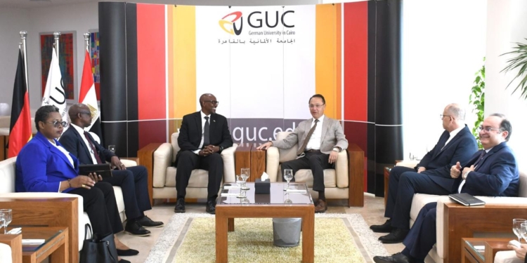الجامعة الألمانية بالقاهرة تستقبل وزير التعليم الرواندي لتعزيز الشراكة الإفريقية
