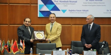 أشرف منصور: دمج الذكاء الاصطناعي في البحث العلمي ضرورة لبناء مستقبل أكثر خضرة