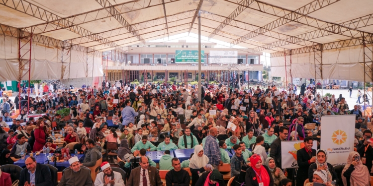 طلاب جامعة الأزهر الوافدبن من أكثر من 22 دولة يشاركون في دعم 1000 طفل من الأيتام